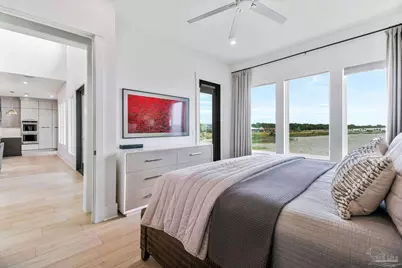 8 Wharf Ave, Pensacola, FL 32502 - Photo 22