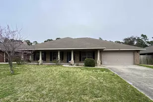 1810 Twin Pine Blvd, Gulf Breeze, FL 32563 - Photo 2