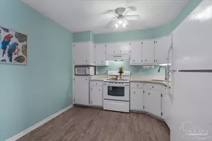1301 Redwood Ln, Gulf Breeze, FL 32563 - Photo 8