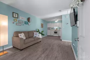 1301 Redwood Ln, Gulf Breeze, FL 32563 - Photo 2