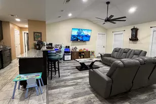7001 Mobile Hwy, Pensacola, FL 32526 - Photo 10