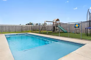 6268 Redberry Dr, Gulf Breeze, FL 32563 - Photo 1