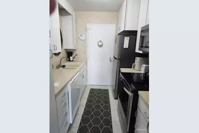825 Bayshore Dr #308, Pensacola, FL 32507 - Photo 12