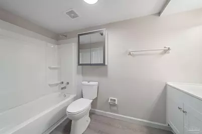 216 Broadmoor Ln, Pensacola, FL 32507 - Photo 14