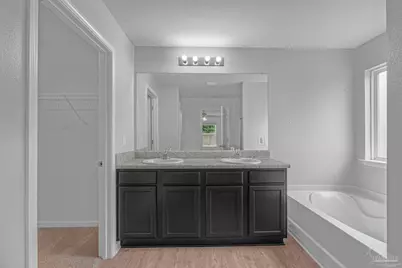5765 Blackhorse Cir, Pensacola, FL 32526 - Photo 18