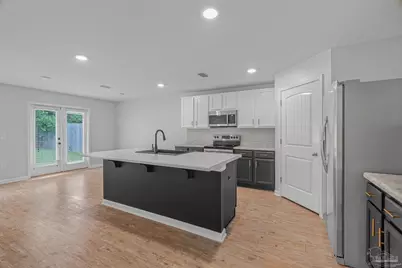 5765 Blackhorse Cir, Pensacola, FL 32526 - Photo 8