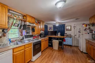8925 N Davis Hwy, Pensacola, FL 32514 - Photo 6