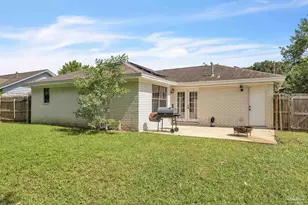 7656 Old Hickory Dr, Pensacola, FL 32507 - Photo 18