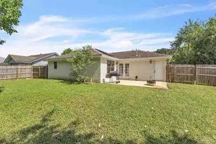 7656 Old Hickory Dr, Pensacola, FL 32507 - Photo 20