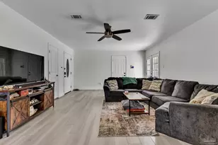 7656 Old Hickory Dr, Pensacola, FL 32507 - Photo 10