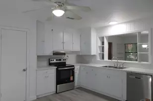 5457 Byrom St, Milton, FL 32570 - Photo 8