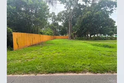 1804 W Lakeview Ave, Pensacola, FL 32501 - Photo 4