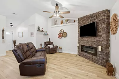 7953 Lola Cir, Navarre, FL 32566 - Photo 4