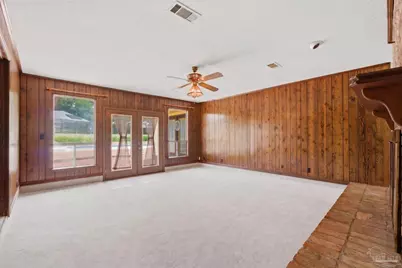 702 Southern Ct, Gulf Breeze, FL 32561 - Photo 12