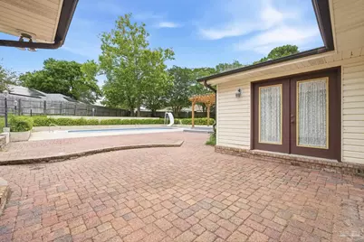 702 Southern Ct, Gulf Breeze, FL 32561 - Photo 34