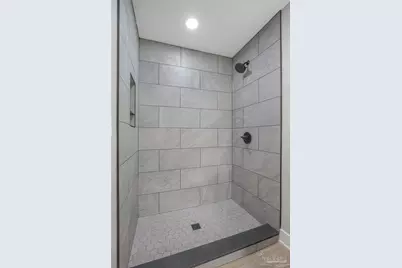 721 W Jordan St, Pensacola, FL 32501 - Photo 26