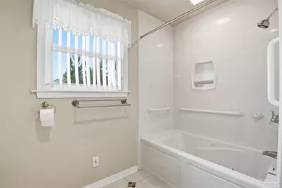 1491 W Highway 98, Mary Esther, FL 32569 - Photo 18