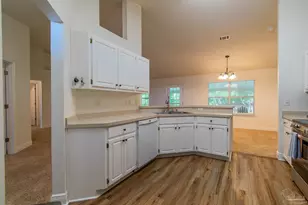 5212 Zachary Blvd, Pensacola, FL 32526 - Photo 12
