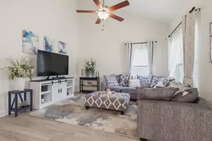 350 Cardinal Cove Ct, Pensacola, FL 32504 - Photo 2