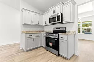 9820 Windy Hill Rd, Pensacola, FL 32526 - Photo 6