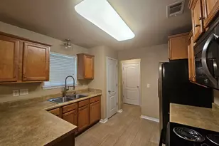 1932 University St, Pensacola, FL 32504 - Photo 4