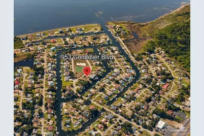 953 Gondolier Blvd, Gulf Breeze, FL 32563 - Photo 2