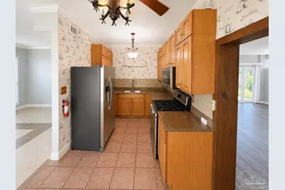 2 Adkinson Dr, Pensacola, FL 32506 - Photo 8
