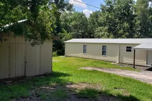8499 La Salle Dr, Milton, FL 32583 - Photo 6
