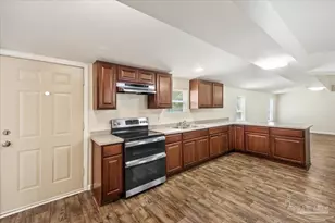 8499 La Salle Dr, Milton, FL 32583 - Photo 6