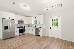 5386 Traci Dr, Milton, FL 32583 - Photo 4