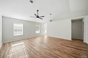 5386 Traci Dr, Milton, FL 32583 - Photo 10