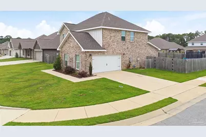 4602 Phoenix Palm Dr, Gulf Breeze, FL 32563 - Photo 2