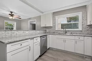 6425 Aspen Ave, Milton, FL 32570 - Photo 10