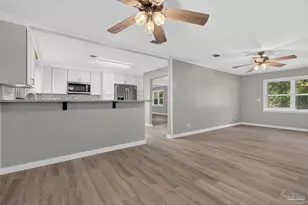 6425 Aspen Ave, Milton, FL 32570 - Photo 4