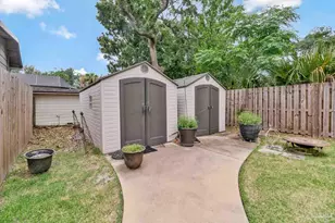 950 Paradise Beach Cir, Pensacola, FL 32506 - Photo 52