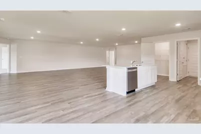 7996 Fir Tree Dr, Milton, FL 32583 - Photo 6