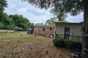 7239 E Bay Blvd, Navarre, FL 32566 - Photo 2