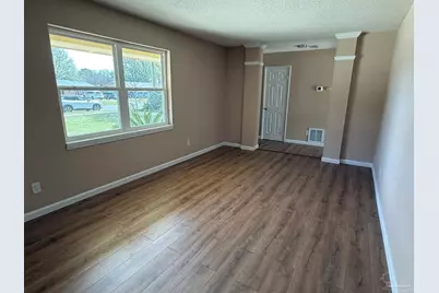 7845 Le Jeune Dr, Pensacola, FL 32514 - Photo 8