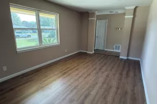 7845 Le Jeune Dr, Pensacola, FL 32514 - Photo 8