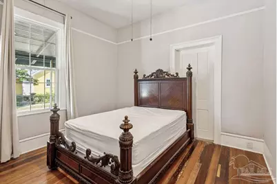 600 E Jackson St, Pensacola, FL 32501 - Photo 8