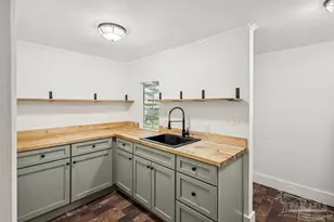 600 E Jackson St, Pensacola, FL 32501 - Photo 14