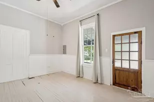 600 E Jackson St, Pensacola, FL 32501 - Photo 10