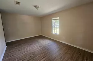 2040 E Roberts Rd, Pensacola, FL 32534 - Photo 2
