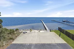1841 E Smugglers Cove Dr, Gulf Breeze, FL 32563 - Photo 48