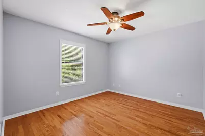 1841 E Smugglers Cove Dr, Gulf Breeze, FL 32563 - Photo 32
