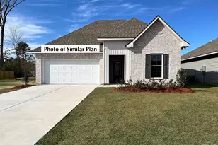 8379 Eagle Pointe Rd, Pensacola, FL 32526 - Photo 1