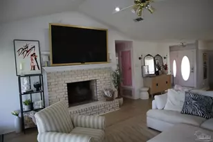 6619 Lake Charlene Dr, Pensacola, FL 32506 - Photo 8
