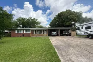 18 Cambridge Ave, Pensacola, FL 32534 - Photo 1