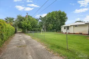 422 Gibbs Rd, Pensacola, FL 32507 - Photo 34