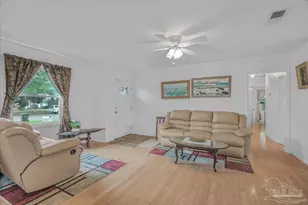 422 Gibbs Rd, Pensacola, FL 32507 - Photo 14
